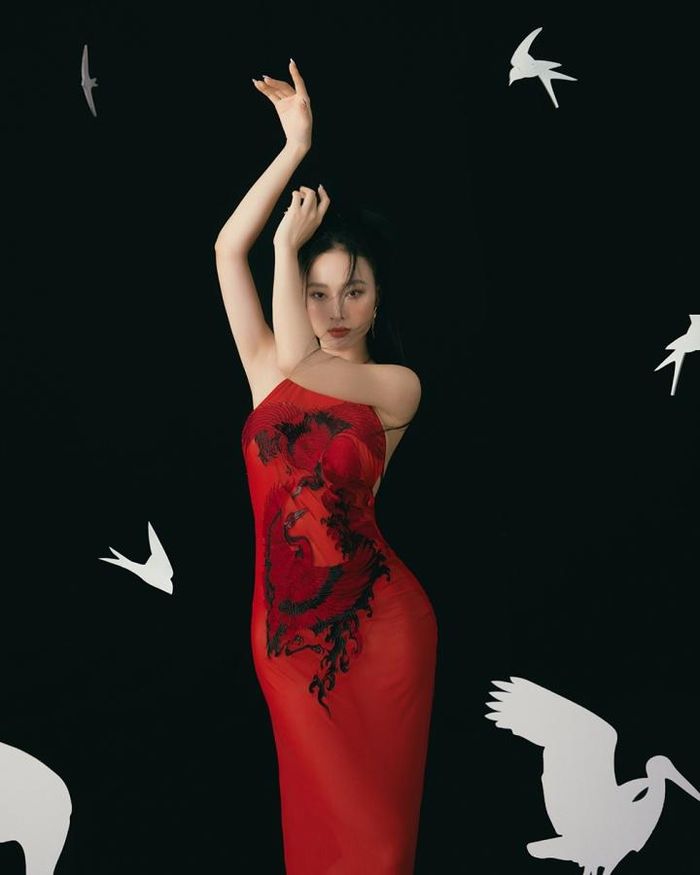 ‘Người đẹp cơ bắp’ Angela Phương Trinh lấy lại vẻ mềm mại để tái xuất showbiz - ảnh 6