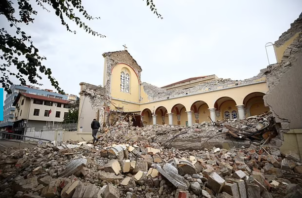 Chùm ảnh chứng minh mức độ tàn phá khủng khiếp của động đất ở Thổ Nhĩ Kỳ: Di tích lịch sử ngàn năm tuổi bị san phẳng trong chốc lát - ảnh 8