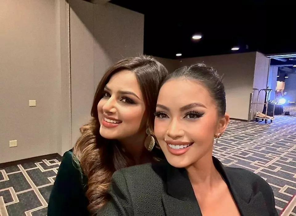 Mỹ nhân Việt ra sao khi đọ sắc đương kim Miss Universe? - ảnh 1