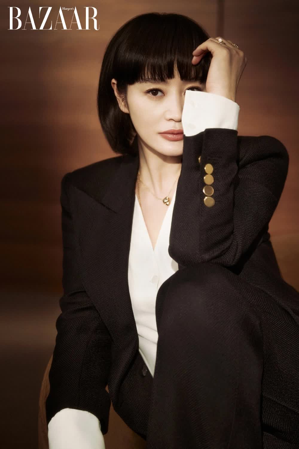 Sao Hàn bị liên lụy khi người thân vướng vào bê bối: ''Chị đại'' Kim Hye Soo ''gánh còng lưng'' nợ nần của mẹ, Han Hyo Joo bị ghẻ lạnh vì em trai gây rắc rối - ảnh 2