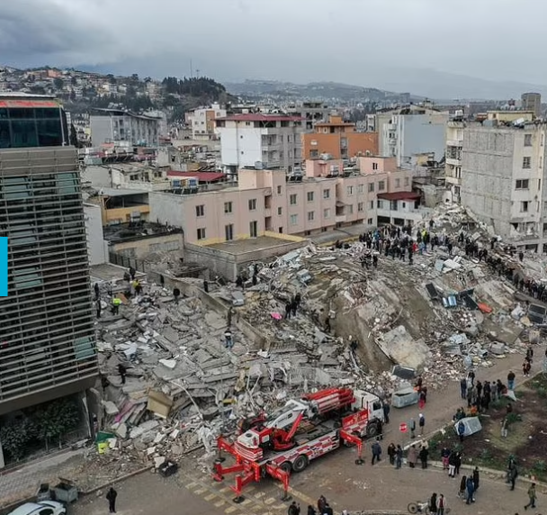 Chùm ảnh chứng minh mức độ tàn phá khủng khiếp của động đất ở Thổ Nhĩ Kỳ: Di tích lịch sử ngàn năm tuổi bị san phẳng trong chốc lát - ảnh 14