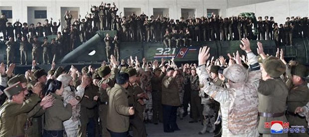 Nhà lãnh đạo Kim Jong-un thăm doanh trại quân đội Triều Tiên - ảnh 1