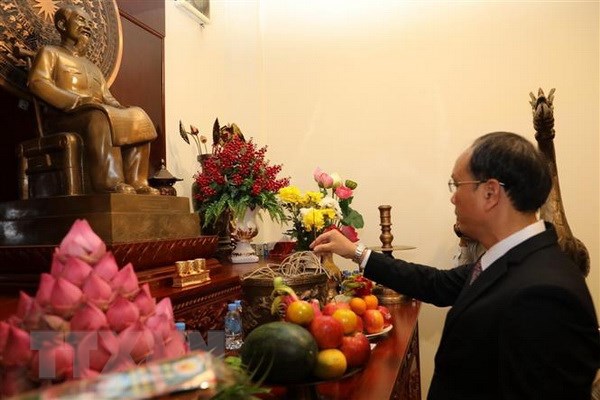 Đảng bộ tại Campuchia dâng hương tưởng niệm Chủ tịch Hồ Chí Minh - ảnh 1