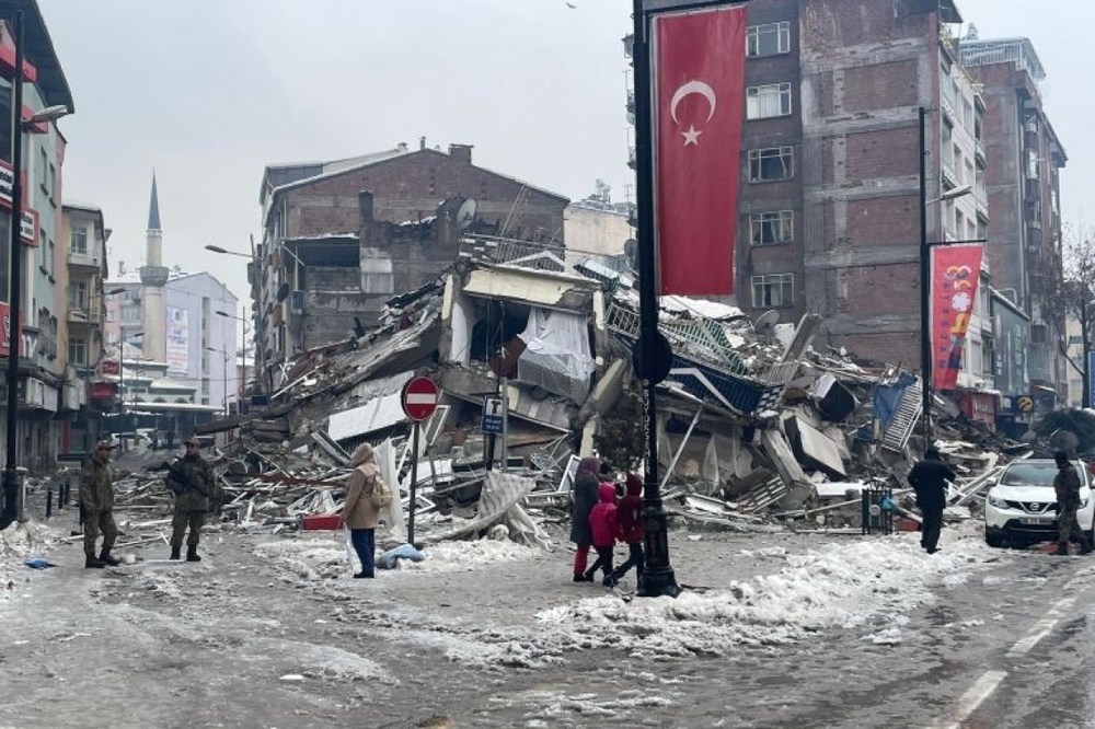 Quốc tế hỗ trợ Thổ Nhĩ Kỳ, Syria khắc phục hậu quả trận động đất kinh hoàng khiến 3.660 người chết - ảnh 1