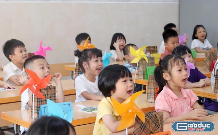 Sở GD&ĐT Hà Nội yêu cầu dừng xác nhận thông tin cư trú học sinh chuyển cấp - ảnh 1