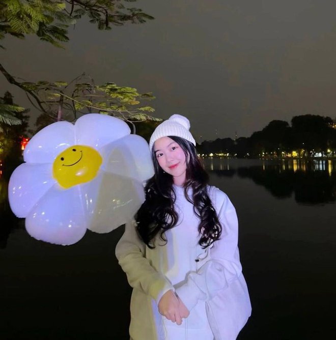 Con gái MC Quyền Linh giành hạng nhất trong cuộc thi nhiếp ảnh - ảnh 4