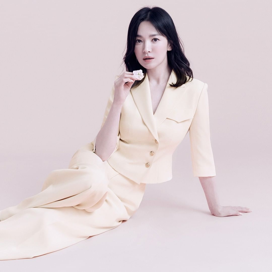 Cận cảnh nhan sắc Song Hye Kyo khi trang điểm nhạt nhòa, không ngờ ngoại hình tuổi ngoài 40 lại ấn tượng thế này - ảnh 2