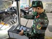 Kiểm định viên quân sự chi viện đăng kiểm đã bắt tay vào ‘khám xe’ - ảnh 16