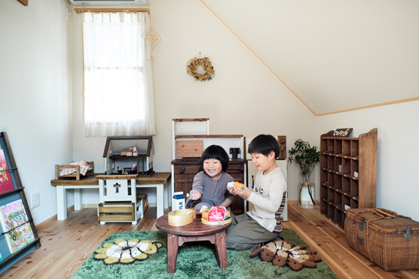Cuộc sống điền viên đáng ngưỡng mộ của gia đình nhỏ Nhật Bản: Ngay cả hai đứa con thơ cũng biết cách sống thế nào để hạnh phúc - ảnh 3