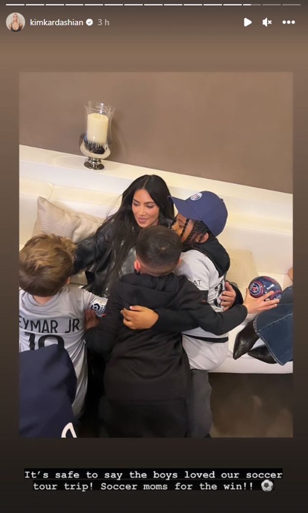 Kim Kardashian được Mbappe và Neymar chào đón nồng nhiệt - ảnh 9