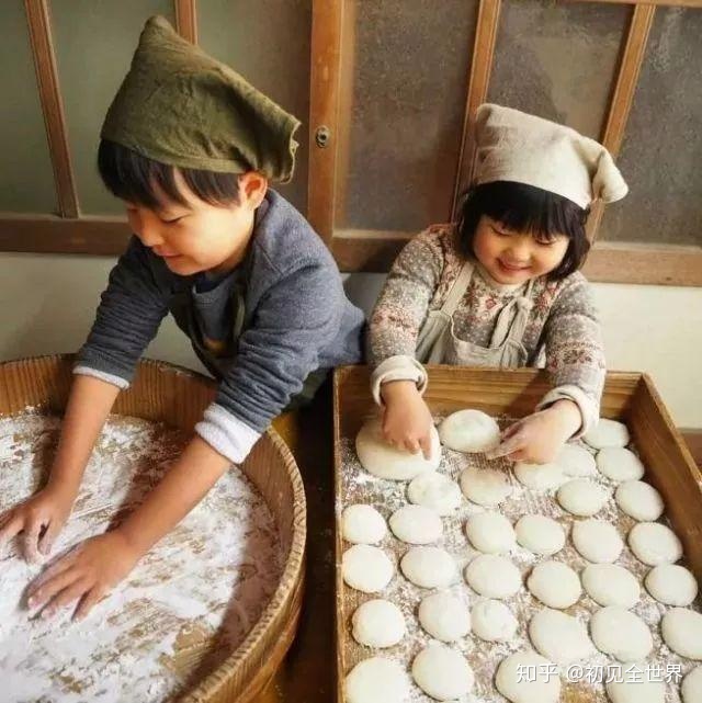 Cuộc sống điền viên đáng ngưỡng mộ của gia đình nhỏ Nhật Bản: Ngay cả hai đứa con thơ cũng biết cách sống thế nào để hạnh phúc - ảnh 10