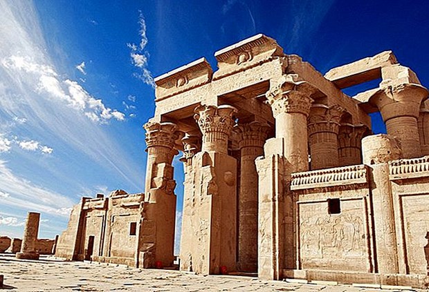 Ai Cập phát hiện 12 cung hoàng đạo hoàn chỉnh đầu tiên tại Đền Esna - ảnh 1