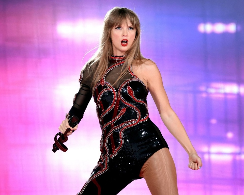 Taylor Swift xoay chuyển nền công nghiệp âm nhạc - ảnh 1