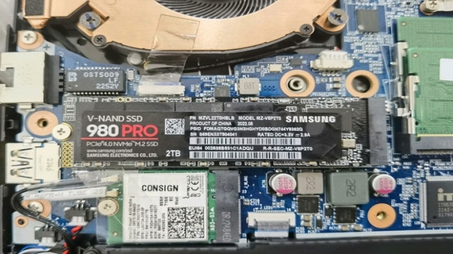 SSD nhái siêu tinh vi, phần mềm chính hãng cũng không phát hiện được - ảnh 1