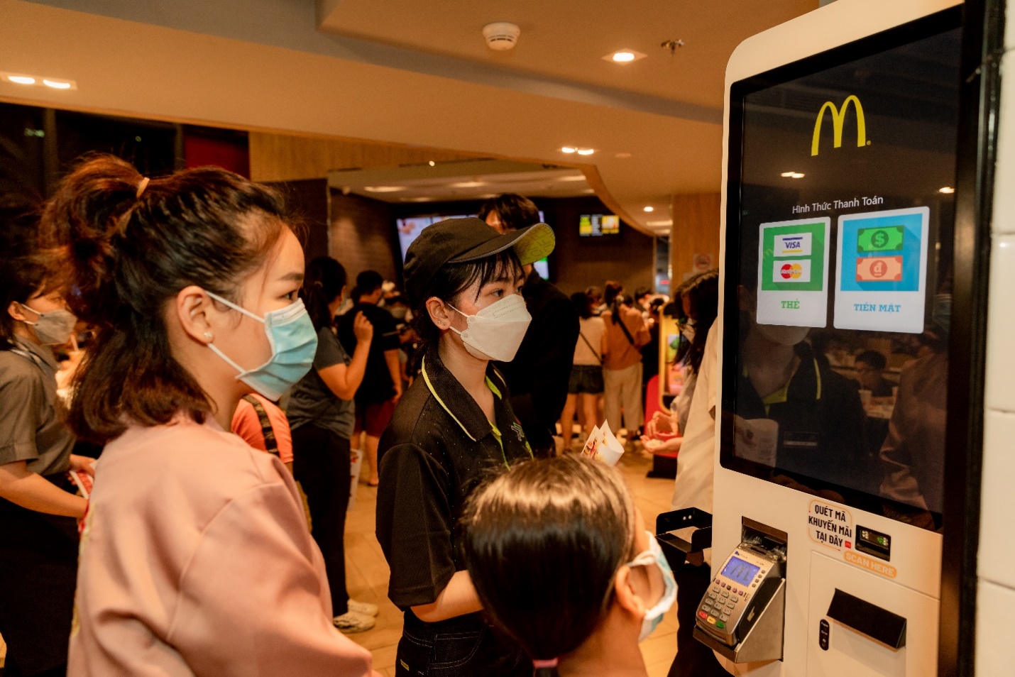 McDonald''s Việt Nam nhận giải Rồng Vàng lần thứ 5 - ảnh 5