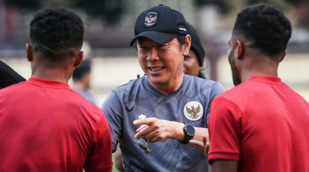 Muốn tìm đối thủ top 100 FIFA đấu tuyển Indonesia, HLV Shin Tae-yong vỡ mộng - ảnh 2