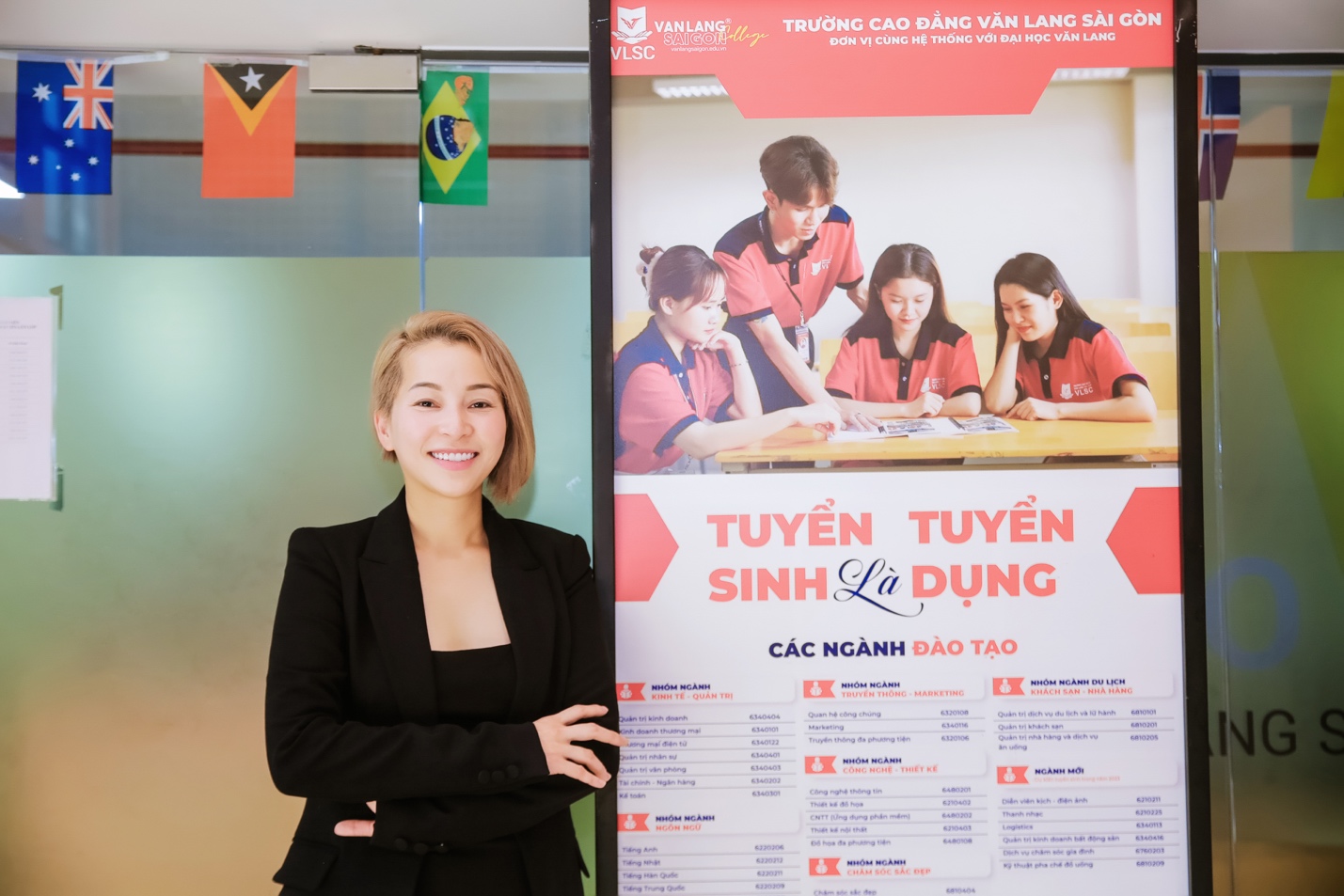 Sinh viên Cao đẳng Văn Lang Sài Gòn gặp gỡ chuyên gia làm đẹp Nguyễn Bảo Châu - ảnh 4