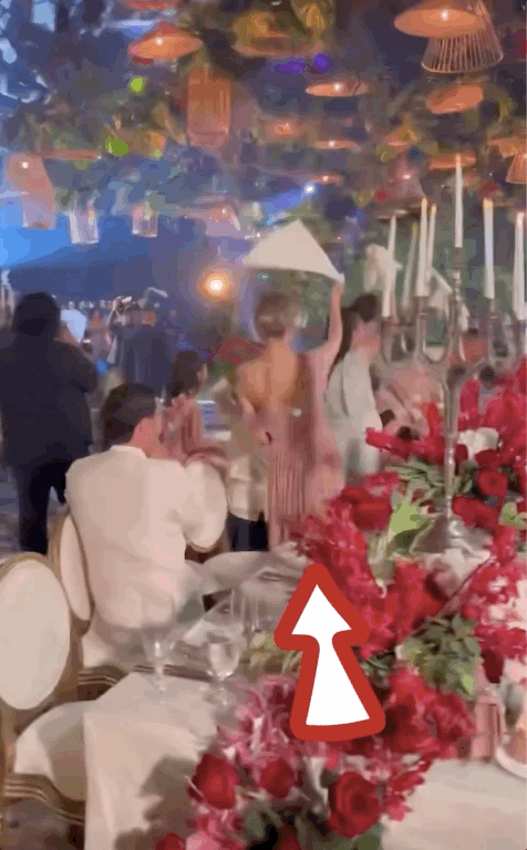 Vợ chồng Hà Tăng nhún nhảy trong tiệc cưới Phillip Nguyễn - Linh Rin, quý tử lọt vào khung hình gây chú ý - ảnh 1
