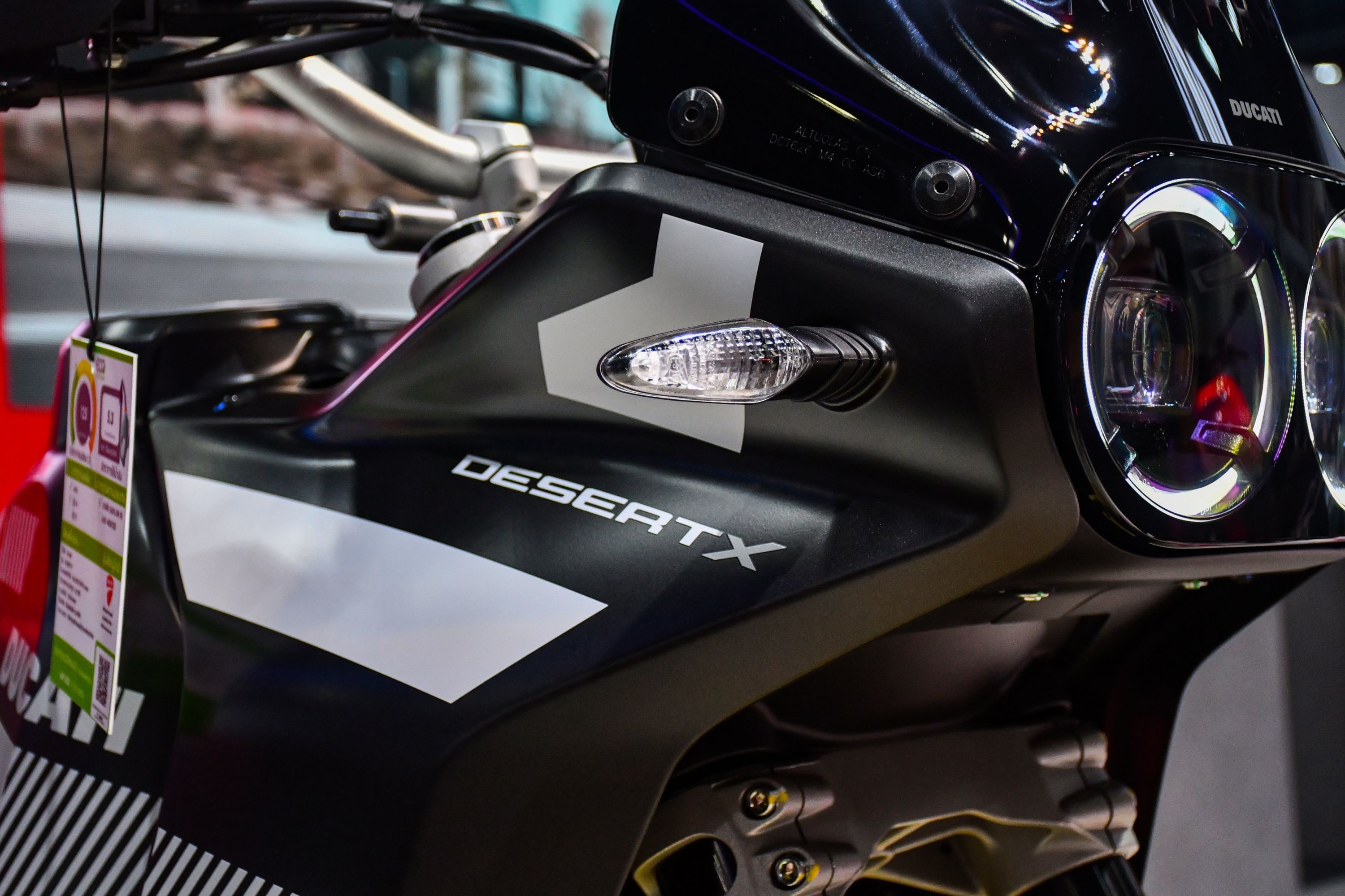 Chi tiết Ducati DesertX 2023 phiên bản màu đặc biệt vừa ra mắt ĐNA - ảnh 4