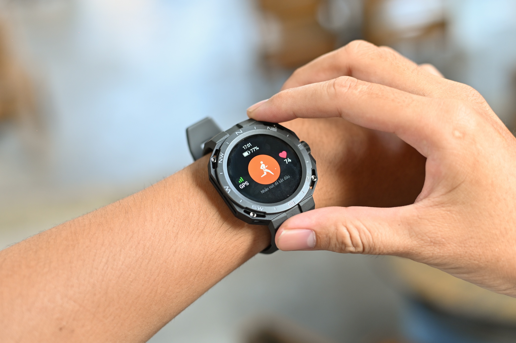 Mẫu smartwatch có thể thay đổi ngoại hình - ảnh 9