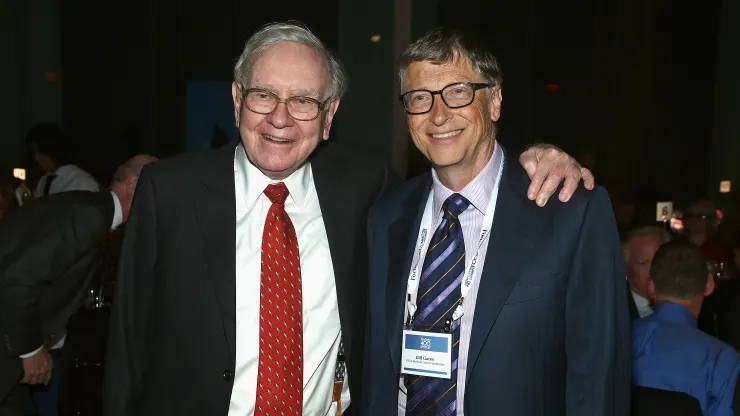 Lời khuyên tuyệt vời mà Bill Gates nhận được từ Warren Buffett - ảnh 1