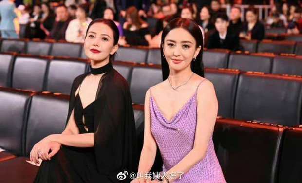 Nhiều sao Cbiz diện đồ gây tiếc nuối tại Đêm hội Weibo 2023 - ảnh 8