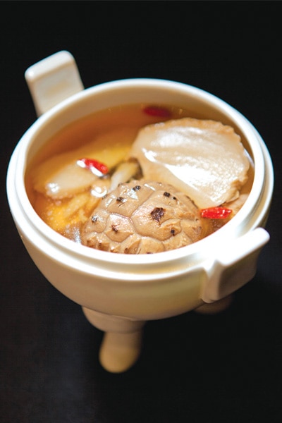 Món ăn chuyên cung tiến hoàng đế ở Trung Quốc: Kỳ lạ ngay từ cái tên, từng nhiều lần được dùng để mời nguyên thủ quốc gia - ảnh 2