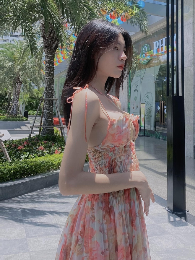 Body cực “mlem” của Nguyễn Tường San - cô gái 18 tuổi gây sốt cuộc thi Hoa hậu chuyển giới - ảnh 8