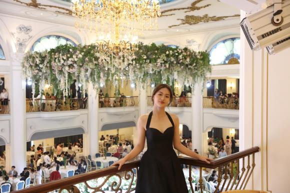 ''Hoa khôi bóng chuyền'' Kim Huệ tham dự lễ trưởng thành của con gái, ái nữ được nhận xét xinh như Hoa hậu - ảnh 3