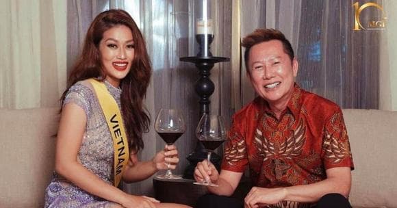 Chủ tịch Miss Grand lên tiếng xin lỗi sau khi miệt thị ngoại hình Thiên Ân, mong muốn Việt Nam chọn được cô gái bằng hoặc hơn Thùy Tiên - ảnh 1