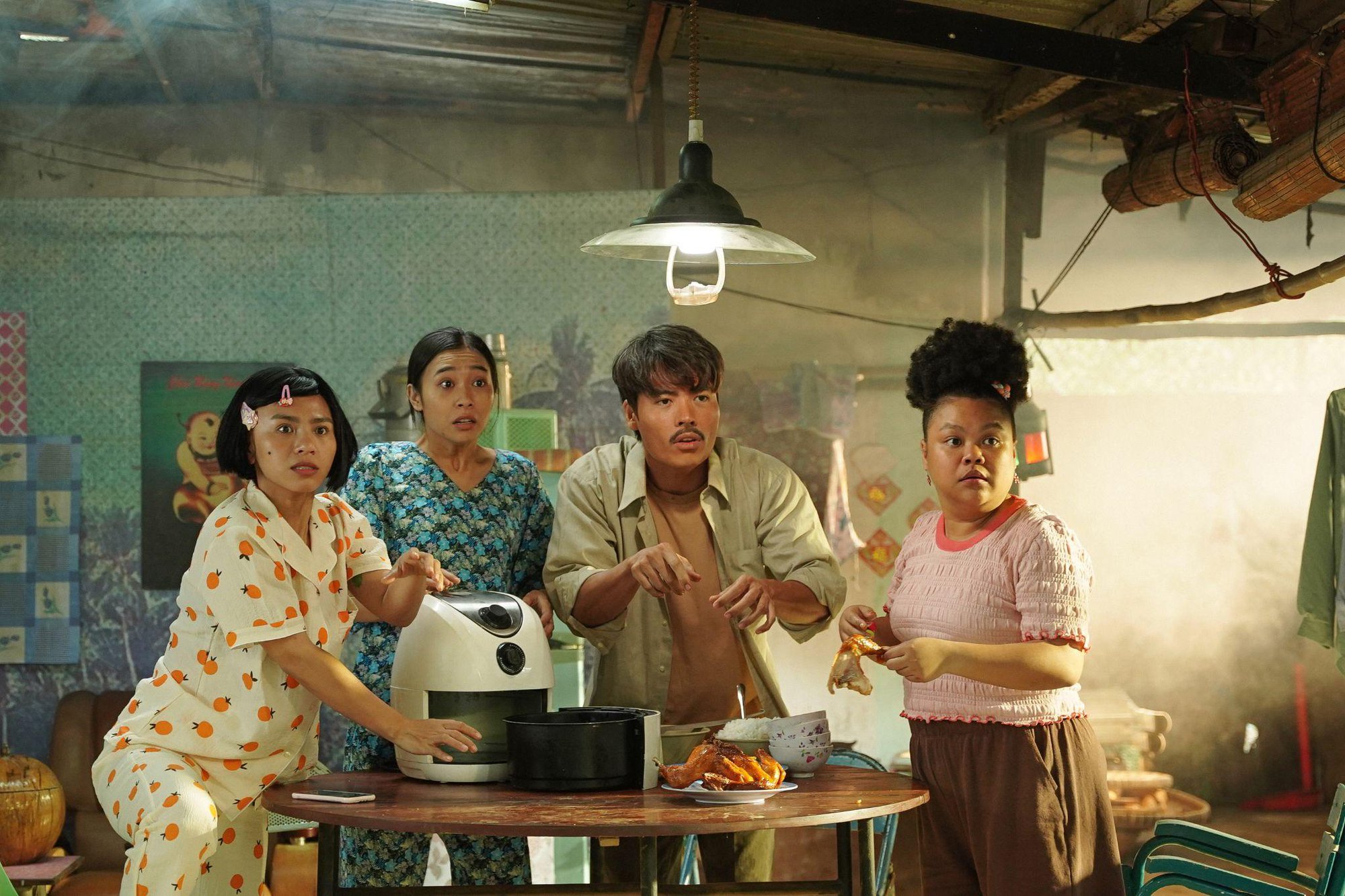 Biệt Đội Rất Ổn: Phim điện ảnh hài hước mở màn phòng vé Việt dịp hè 2023 - ảnh 2