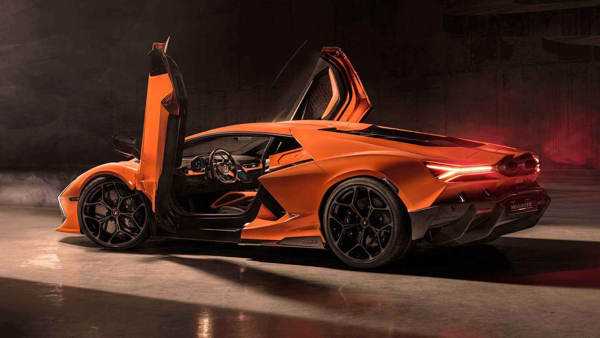 Ra mắt Lamborghini Revuelto thế chỗ Aventador: Siêu xe mạnh nhất lịch sử hãng nhưng đi phố chỉ ngang cơ Civic - ảnh 3