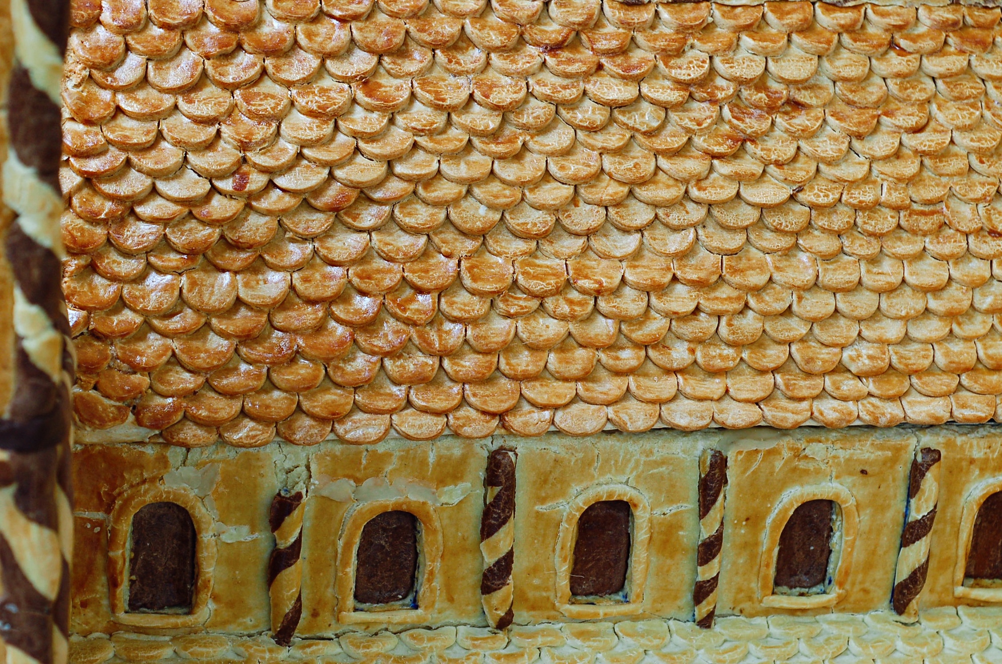 Độc đáo Nhà thờ Đức Bà làm từ 350kg bột mì và 1500 quả trứng gà tại Lễ hội bánh mì TPHCM - ảnh 8