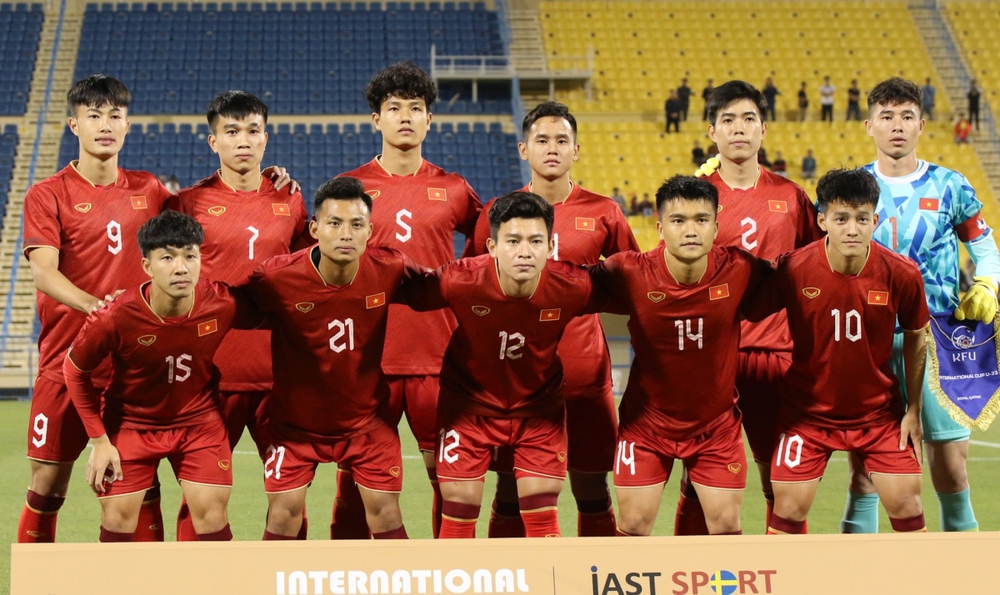 Đội hình gồm toàn cầu thủ cao trên 1m80 của U23 Việt Nam - ảnh 1