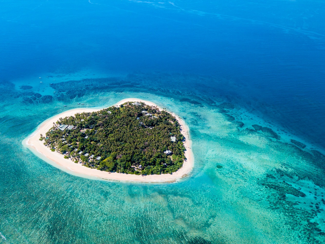 Đảo trái tim đảo mặt cười và những hòn đảo có hình dáng cực độc trên trái  đất