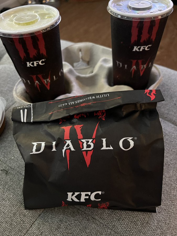 Xuất hiện hình ảnh của Diablo IV trong các sản phẩm của một hãng đồ ăn nhanh nổi tiếng, cộng đồng game được dịp xôn xao - ảnh 3