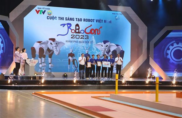Robocon Việt Nam 2023: Đại học Công nghiệp Hà Nội là nhà vô địch - ảnh 1