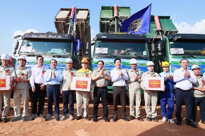 Thủ tướng dự Lễ khởi công đường bộ cao tốc Tuyên Quang-Hà Giang - ảnh 20