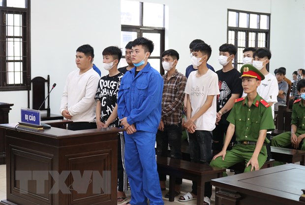 Ninh Thuận: Xét xử nhóm đối tượng mang hung khí ''xử lý'' đối thủ - ảnh 1