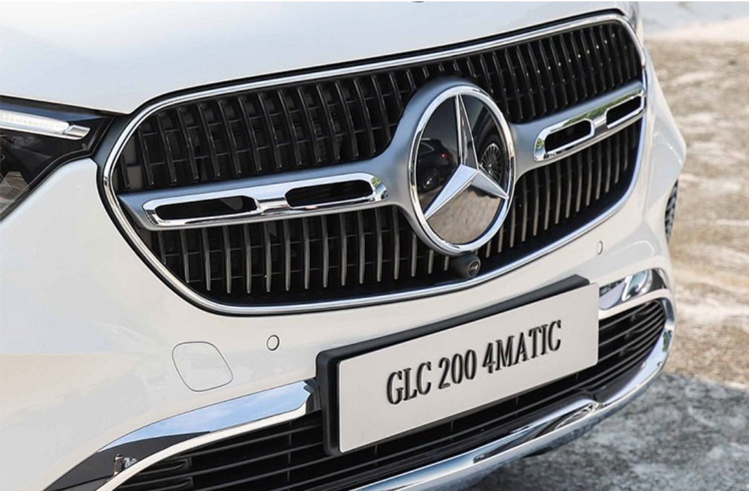 So sánh hai phiên bản Mercedes-Benz GLC 2023 đang bán tại Việt Nam - ảnh 4