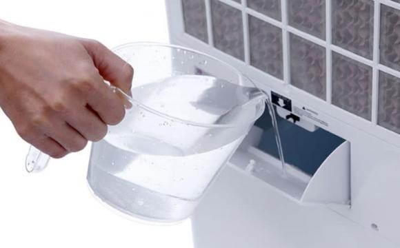 Sử dụng quạt điều hòa nên cho bao nhiêu nước là đủ? Sai lầm khi dùng khiến hóa đơn tiền điện tăng cao - ảnh 2