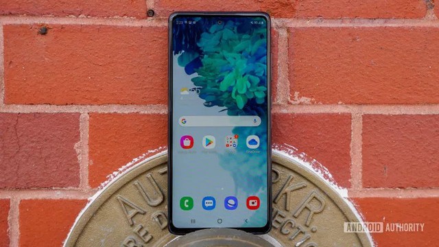 Mẫu smartphone giảm hơn nửa giá tại Việt Nam: Mệnh danh là ''kẻ hủy diệt flagship'', giành ngôi vương trong top điện thoại Android - ảnh 3