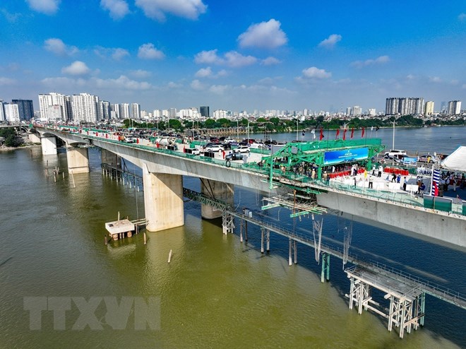 Cầu Vĩnh Tuy 2 chính thức hợp long, chuẩn bị thông xe vào đầu tháng 9 - ảnh 5