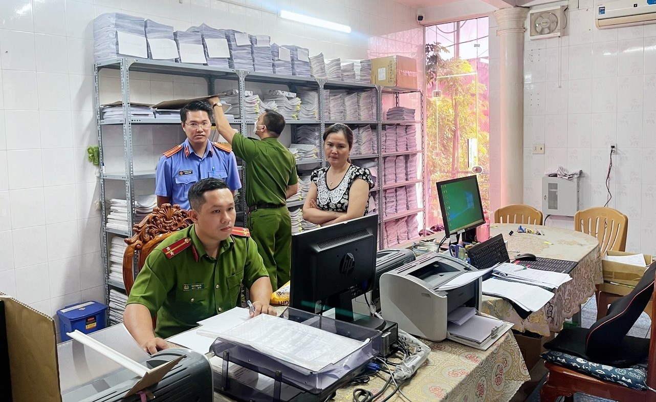 Thu hàng trăm nghìn giấy nghỉ bệnh giả tại 6 phòng khám ở Đồng Nai - ảnh 4