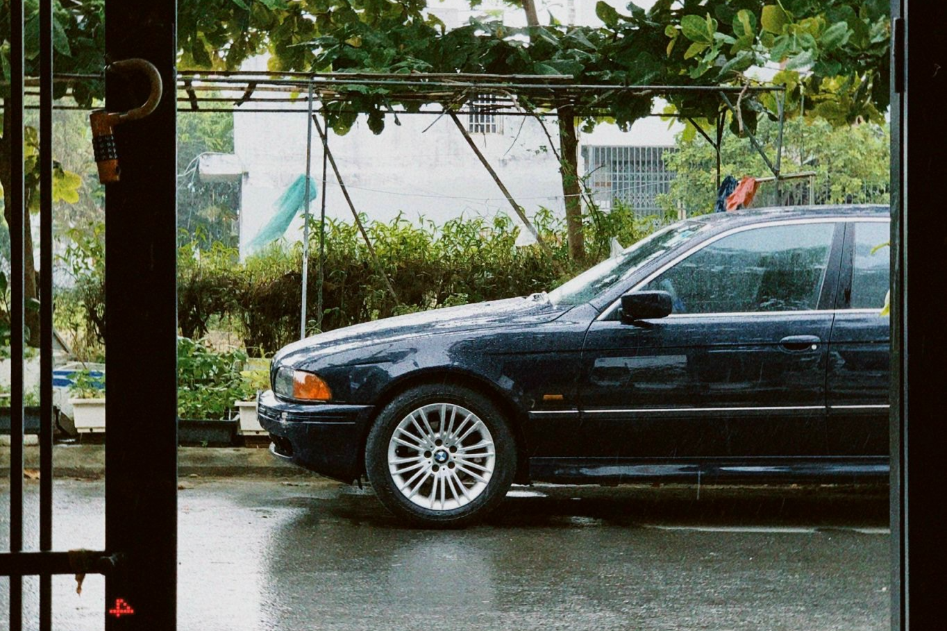 ‘Tay mơ’ đánh liều mua BMW 5-Series giá 150 triệu: ‘Không thành thợ sẽ bị thợ garage vật’ - ảnh 4