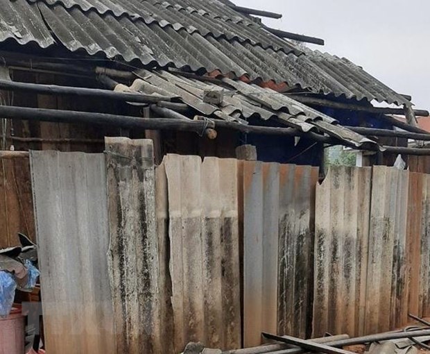 Yên Bái: Một người mất tích, nhiều nhà dân bị thiệt hại do dông lốc - ảnh 1