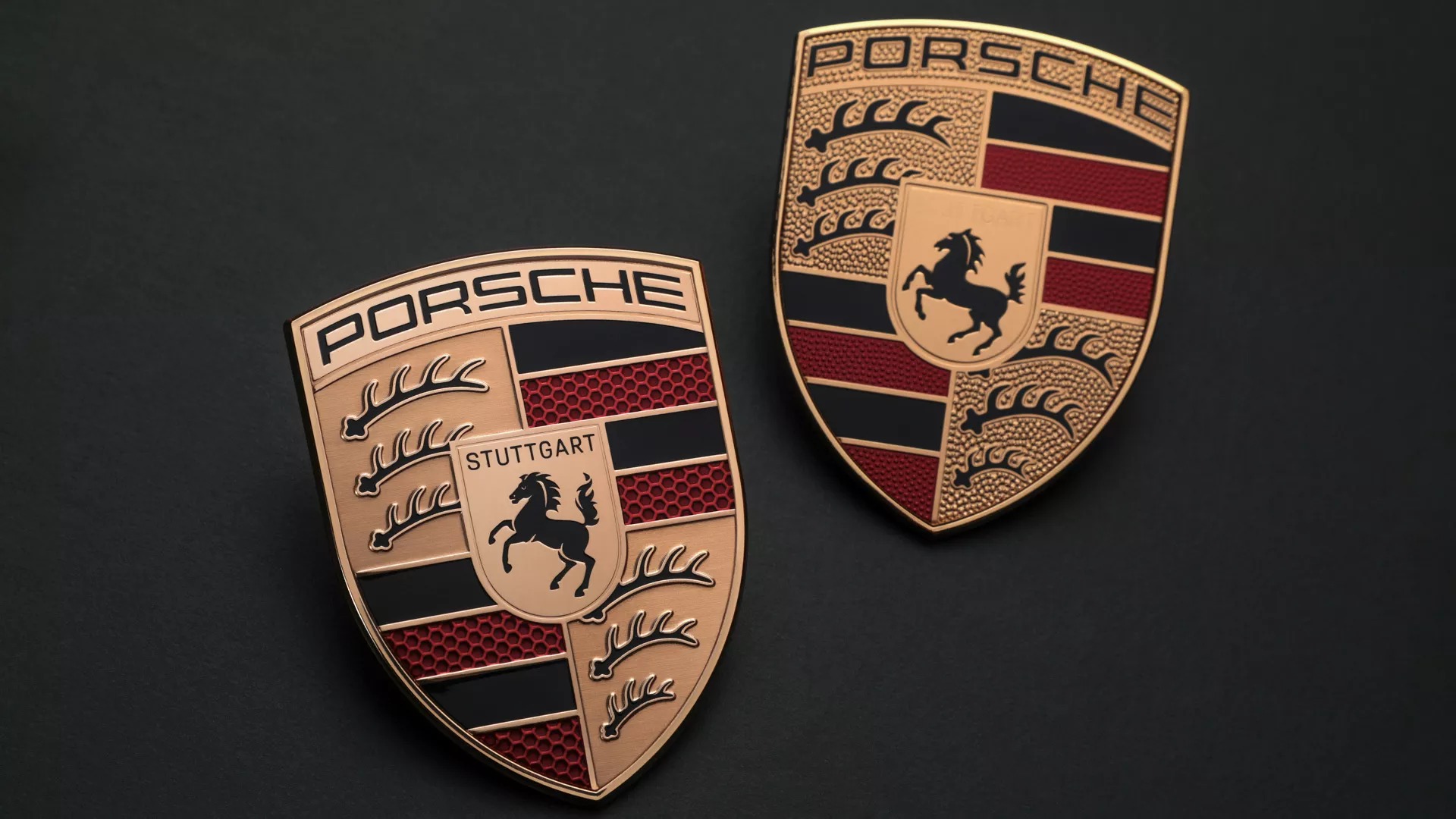 Porsche tốn 3 năm để làm logo mới nhưng phải tinh mắt lắm mới tìm ra điểm khác biệt - ảnh 1