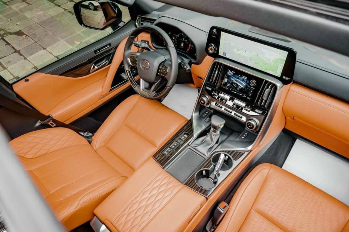 Lexus LX 600 đi chán bán lại vẫn đắt hơn xe mới 2,3 tỷ đồng - ảnh 4