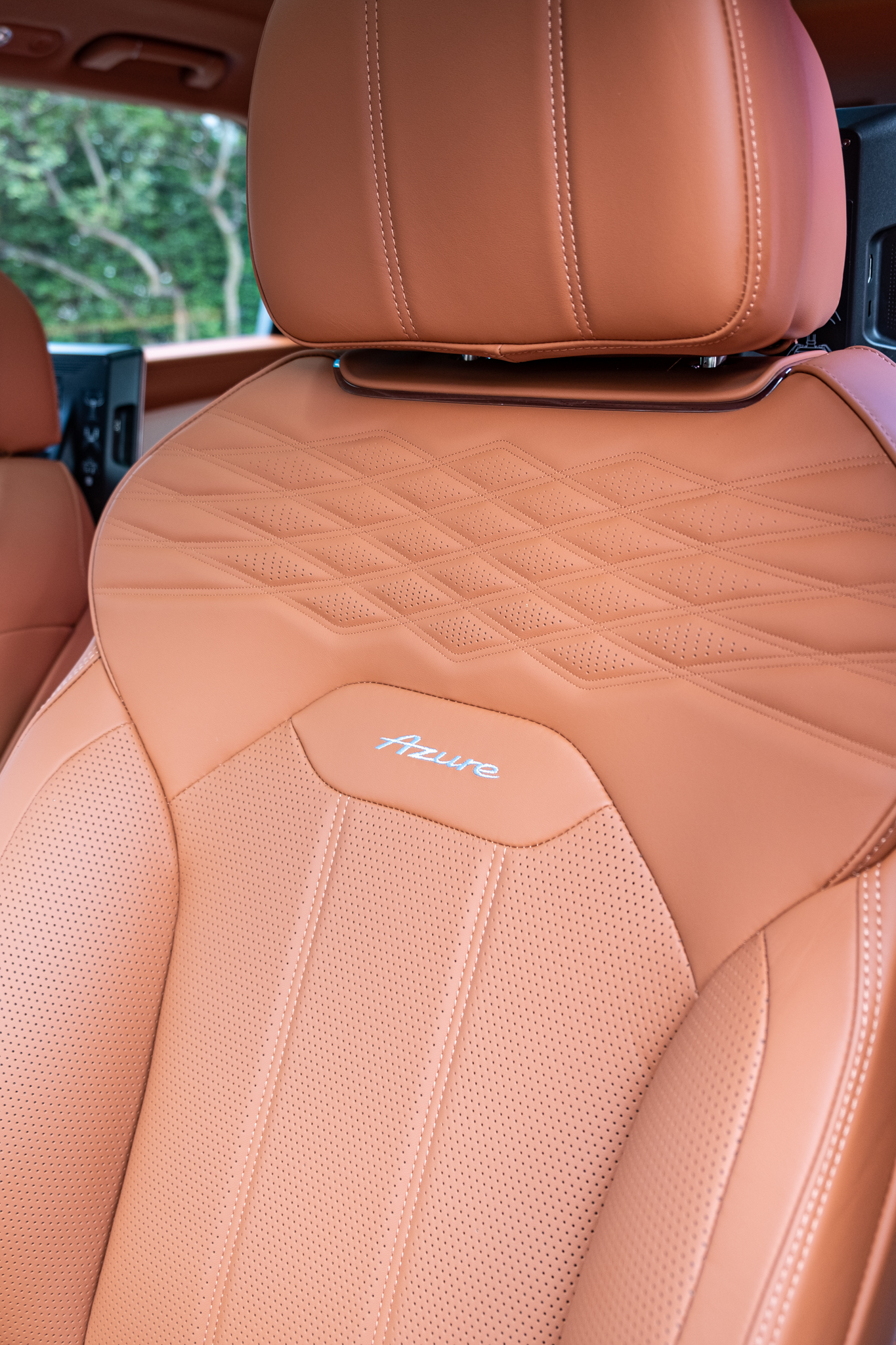 Ảnh thực tế Bentley Bentayga bản đặc biệt giá gần 21 tỷ tại Việt Nam: Như chuyên cơ với ghế hàng không - ảnh 23
