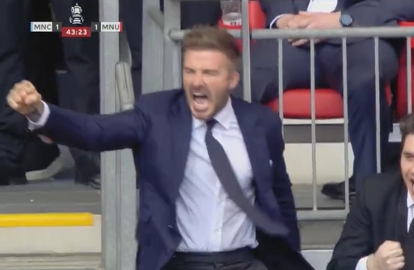 Beckham, Sir Alex tắt nụ cười trong trận thua của MU - ảnh 2